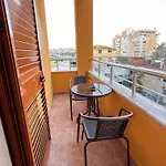 Belix Apartments, Near The 3* Durrës