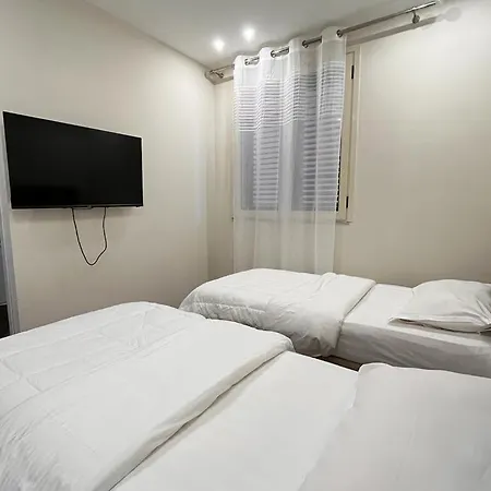 Belix Apartments, Near The 3* Дуррес