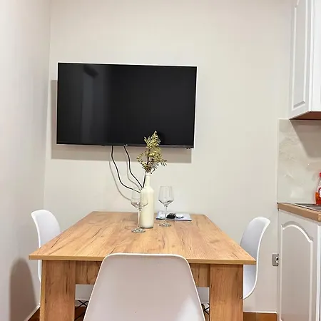 Belix Apartments, Near The