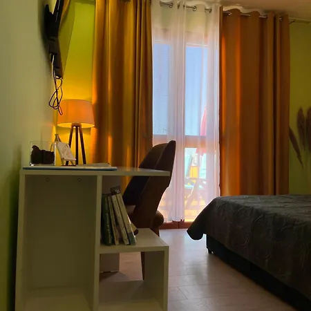 Hotel apartamentowy Belix Apartments, Near The 3*