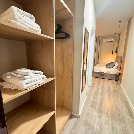 Hotel apartamentowy Belix Apartments, Near The 3*