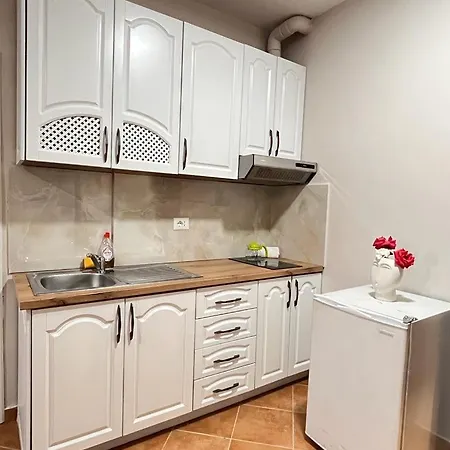 Belix Apartments, Near The Дуррес