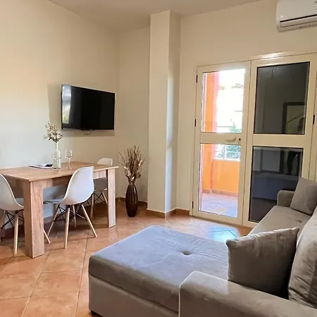 Belix Apartments, Near The شقة فندقية دراس