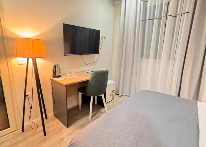 Belix Apartments, Near The 公寓式酒店